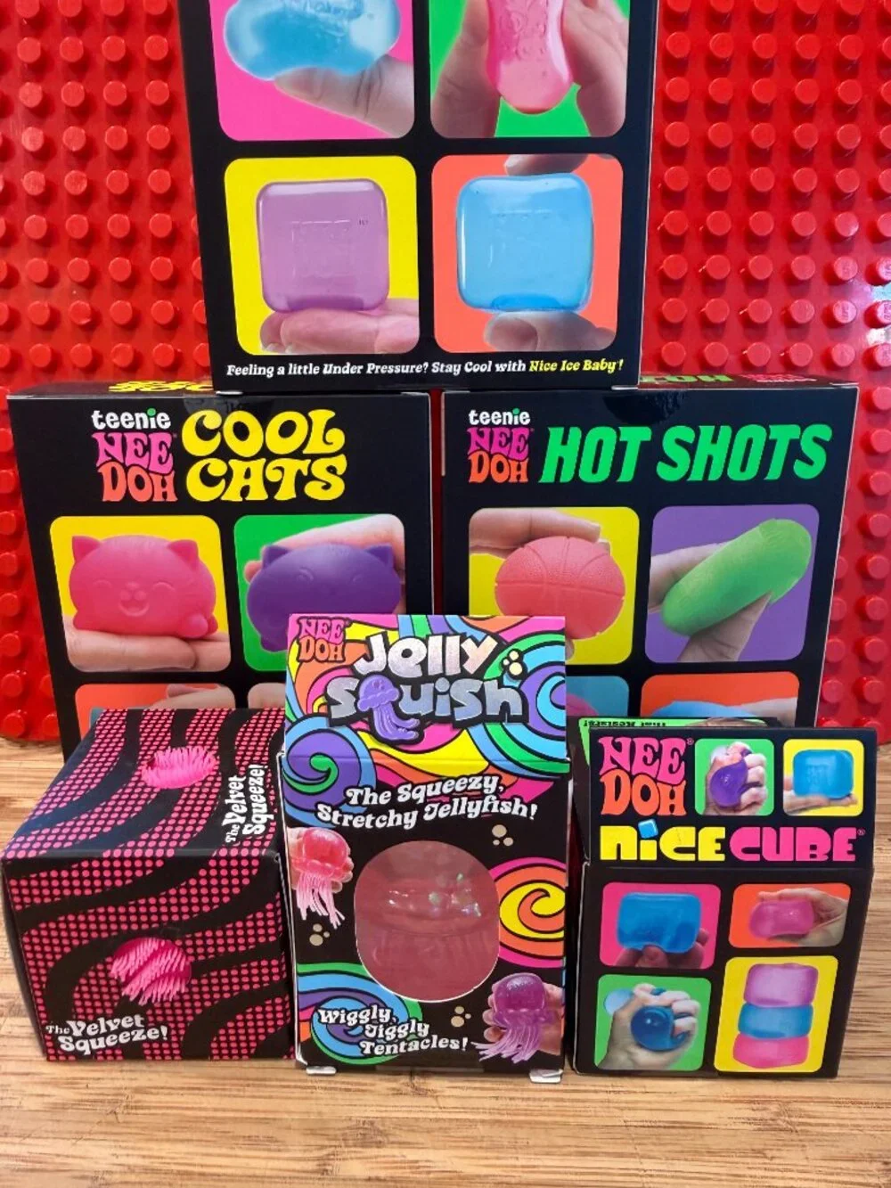 🦹‍♀️ NEW! Jackpot Jelly SQUISH 6 pack! 🌺